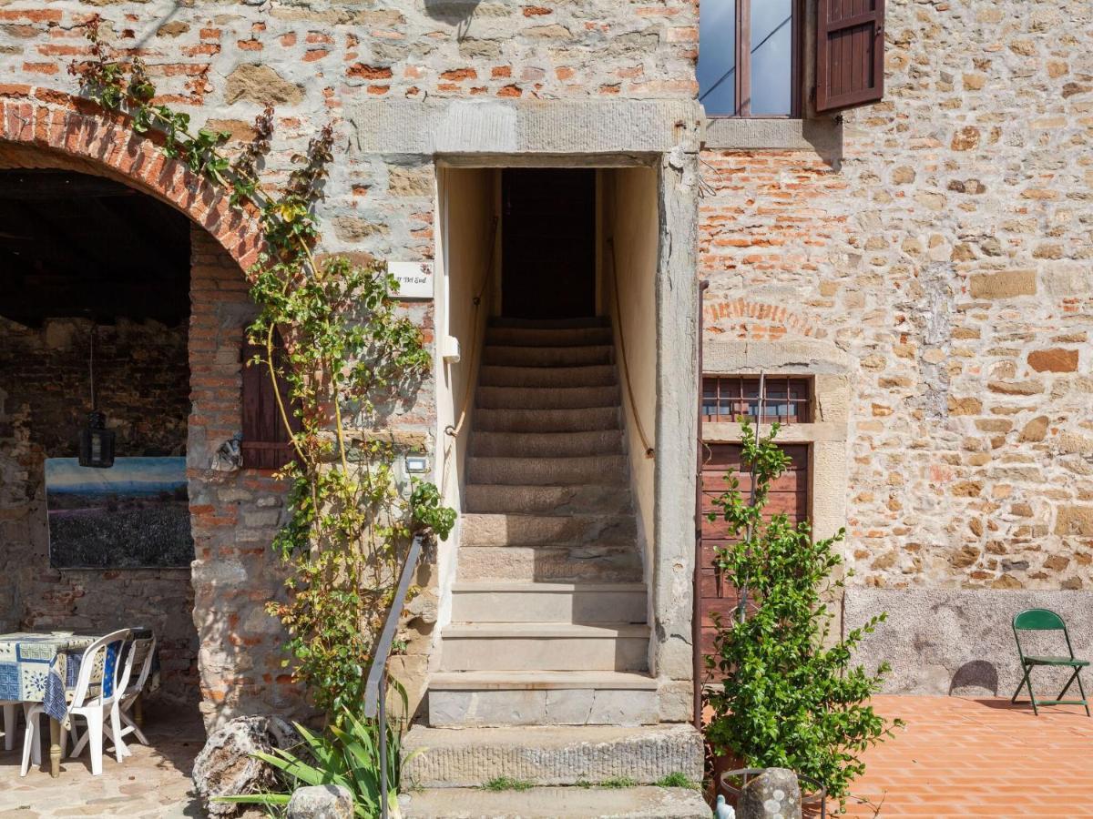 Belvilla By Oyo Flat In Farmhouse With Pool Pian di Scò Exterior foto